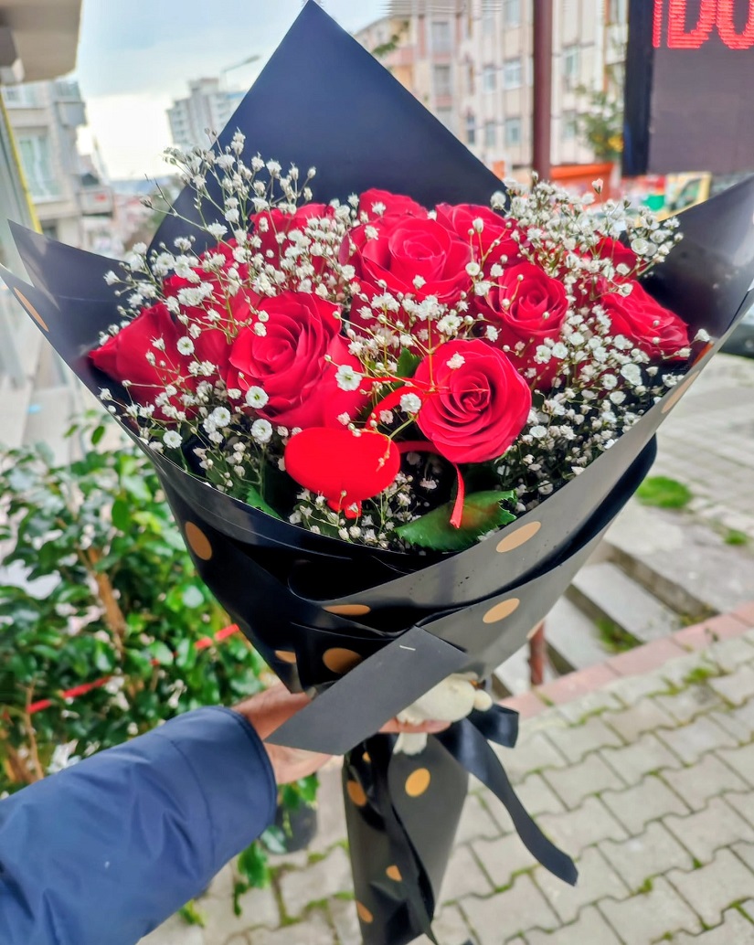 KIRMIZI GÜL